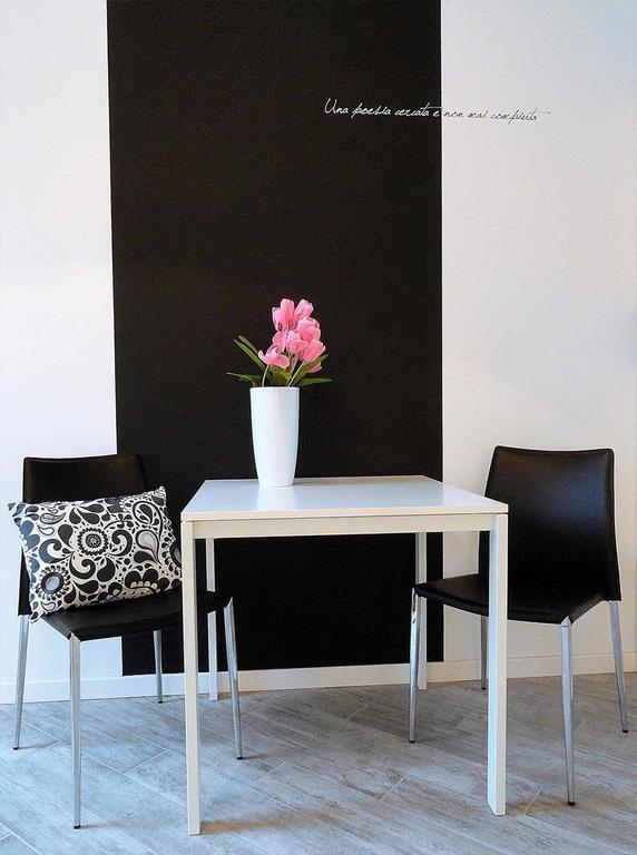 Apartmán La Casa Di Margit Nova Milanese Pokoj fotografie